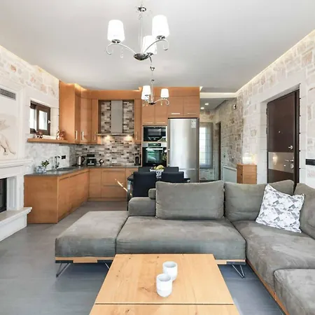 Azure Palatial 别墅 *