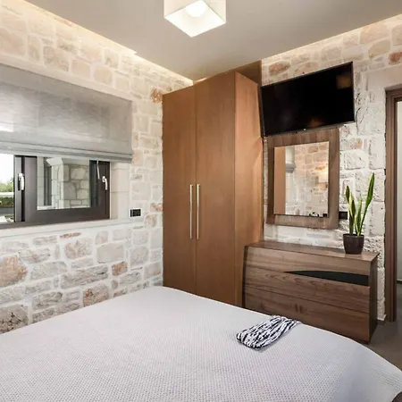 别墅 Azure Palatial