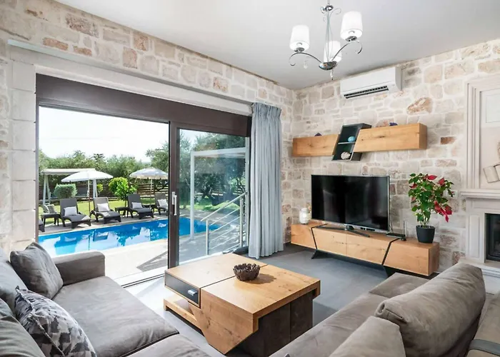 Azure Palatial * Laganas